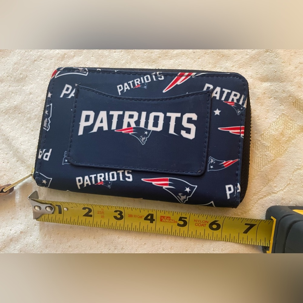 Patriots wristlet